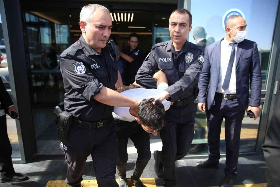 Akrabalar Arasındaki Kavga Kanlı Bitti: 2 Ölü