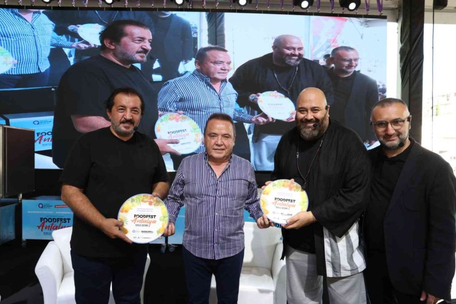 Antalyalılar Ünlü Şeflerin Söyleşi Ve Workshopuna Akın Etti