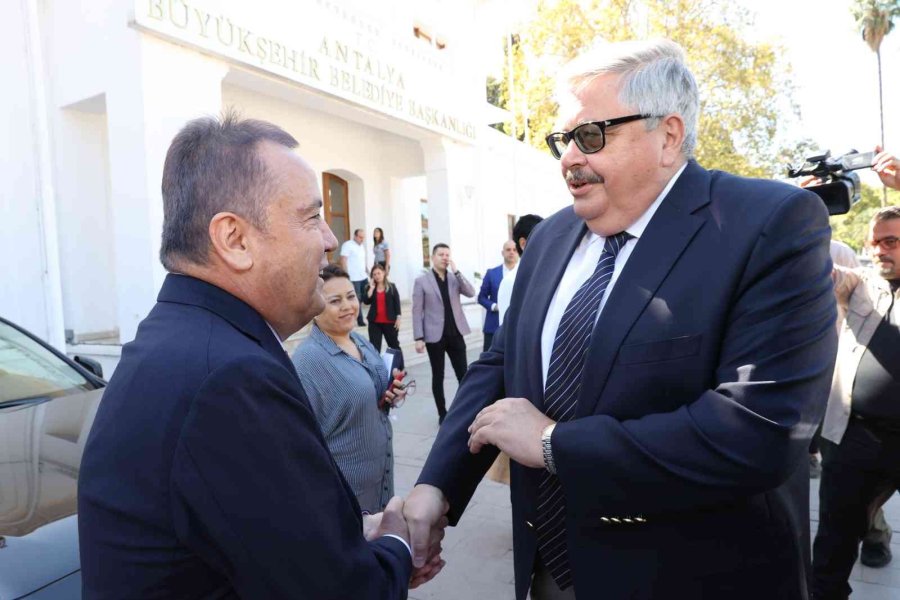 Başkan Böcek: “rus Turist Sayısı 2 Milyonu Aştı”