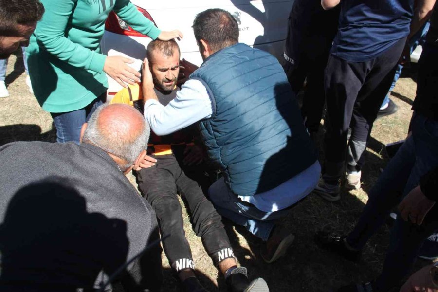 At Yarışında Jokey Attan Düştü, Sazlıklar Arasında Kaybolan At Saatler Sonra Bulundu