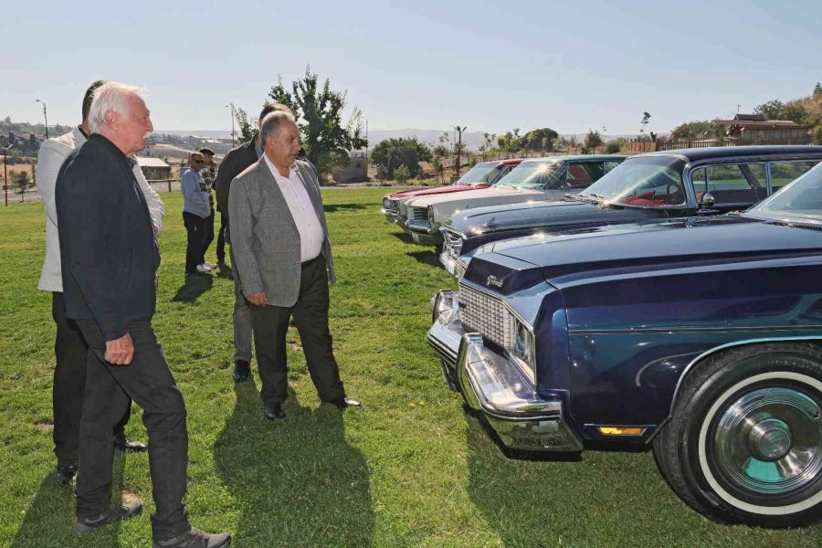 Klasik Otomobiller Ali Dağı’na Çok Yakıştı