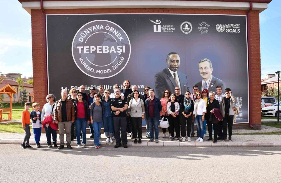 Diş Hekimleri Tepebaşı Merkezlerini Ziyaret Etti