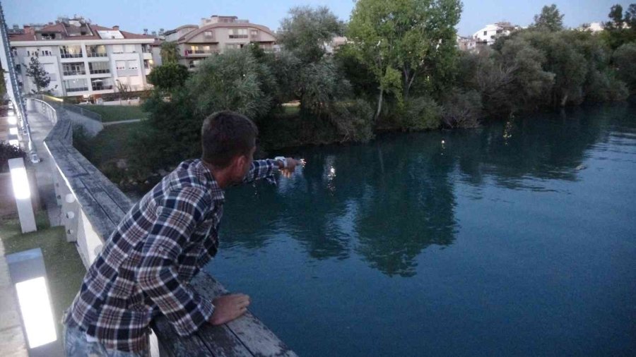Yaya Köprüsünden Iramağa Atladı, Tüm Çabalara Rağmen Hayatını Kaybetti