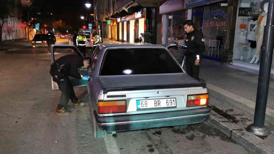 Uyuşturucularla Yakalandı, Ağlayıp “uyuşturucuyla Alakam Yok” Dedi