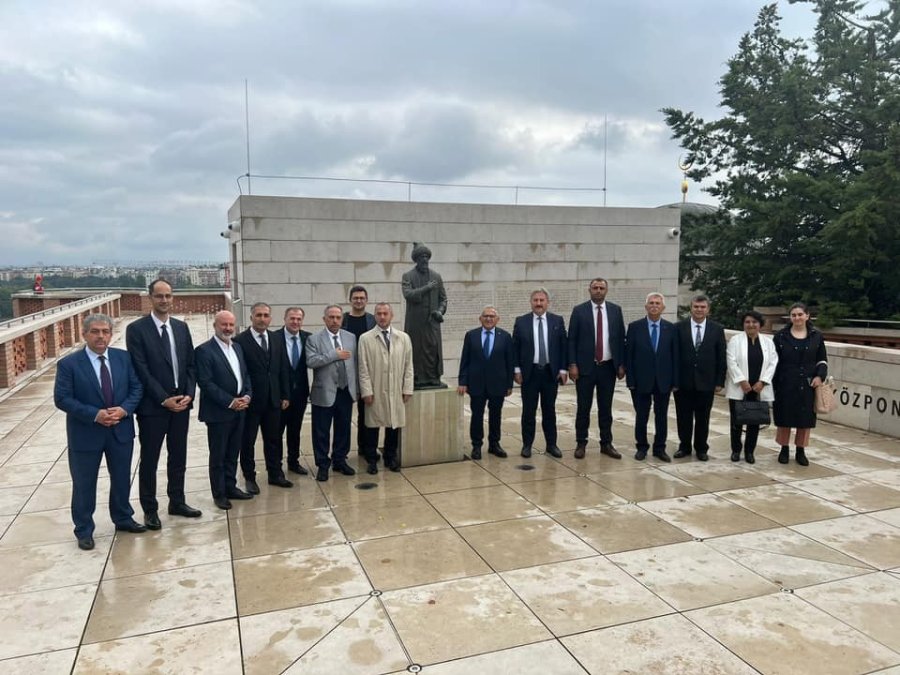 Başkan Büyükkılıç’ın Macaristan Temasları Sürüyor