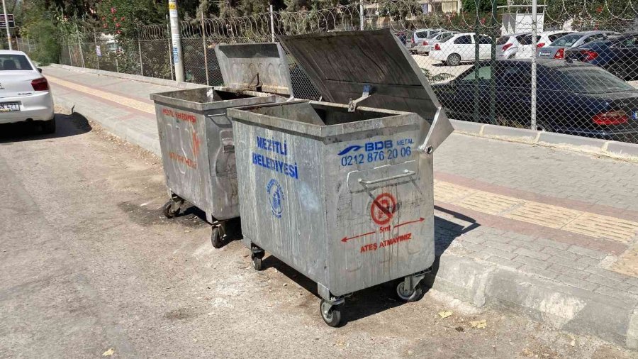 Teröristler Saldırıdan 10 Dakika Önce Kameraya Böyle Yansıdı