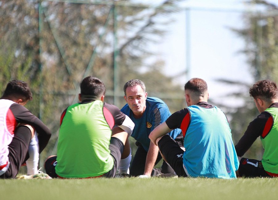 Eskişehirspor, Muş 1984 Muşspor Maçına Hazırlanıyor