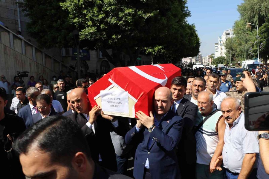 Şehit Polis Memuru Törenle Son Yolculuğuna Uğurlandı