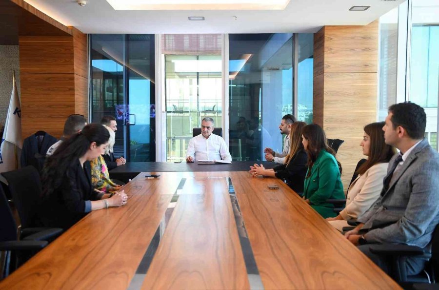 Konyaaltı Belediyesi’nden Personel Maaş Ve Sosyal Haklarına İyileştirme