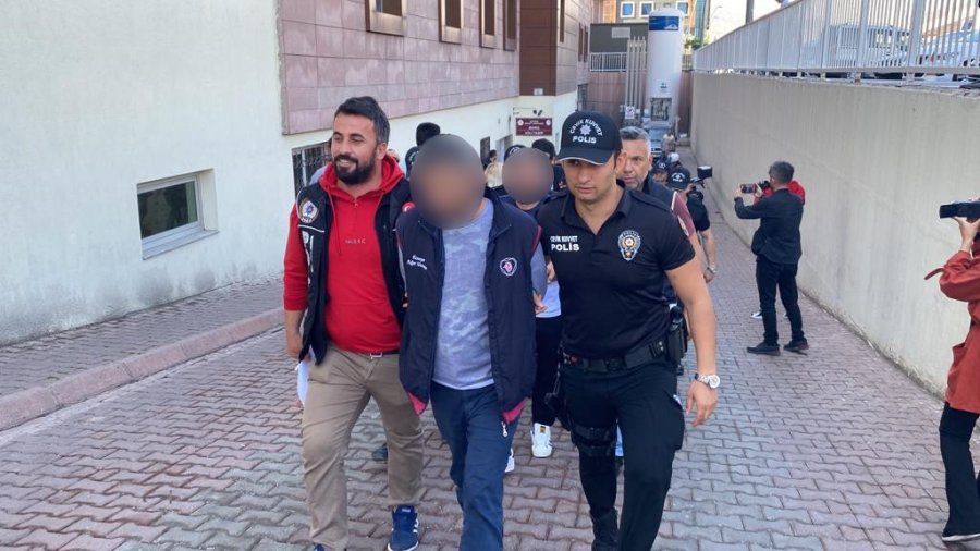 Kayseri’de Uyuşturucu Tacirlerine ‘kökünü Kurutma Operasyonu’: 43 Gözaltı