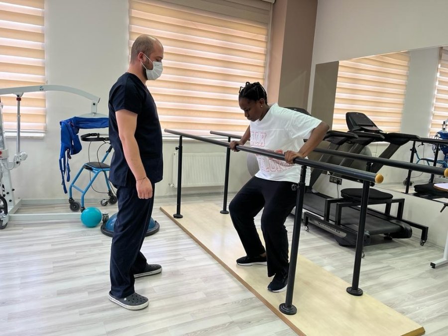 Senagal’de Geçirdiği Kazanın Tedavisini Türkiye’de Buldu