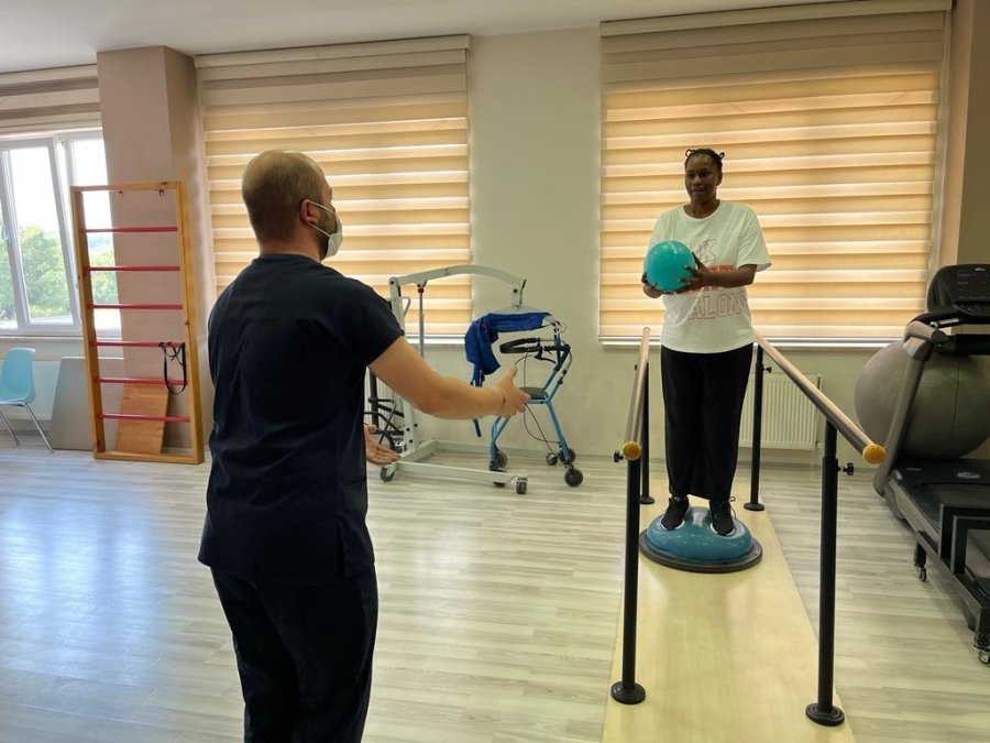 Senagal’de Geçirdiği Kazanın Tedavisini Türkiye’de Buldu