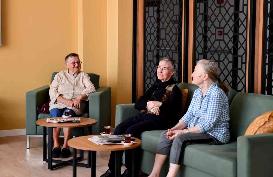 Deneyimli Vatandaşların Sıcak Yuvası “metin Özöğüt”