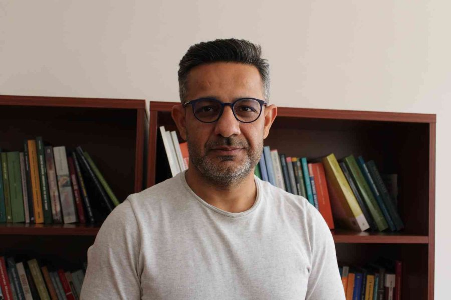 Uluslararası Siyaset Uzmanı Rusya-ukrayna Krizini Değerlendirdi