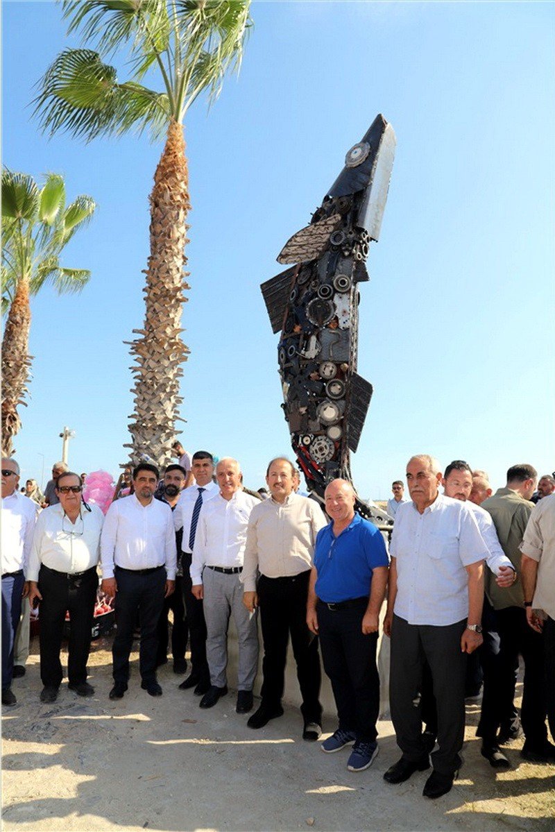 Mersin’de Sardalya Heykeli Karaduvar’ın Simgesi Oldu