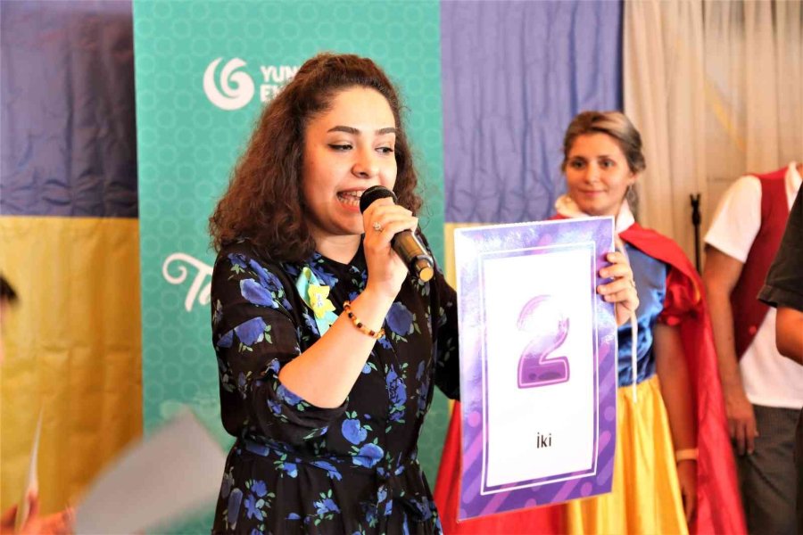 Ukrayna’dan Tahliye Edilen Yetim Çocuklar Türkçe Öğreniyor