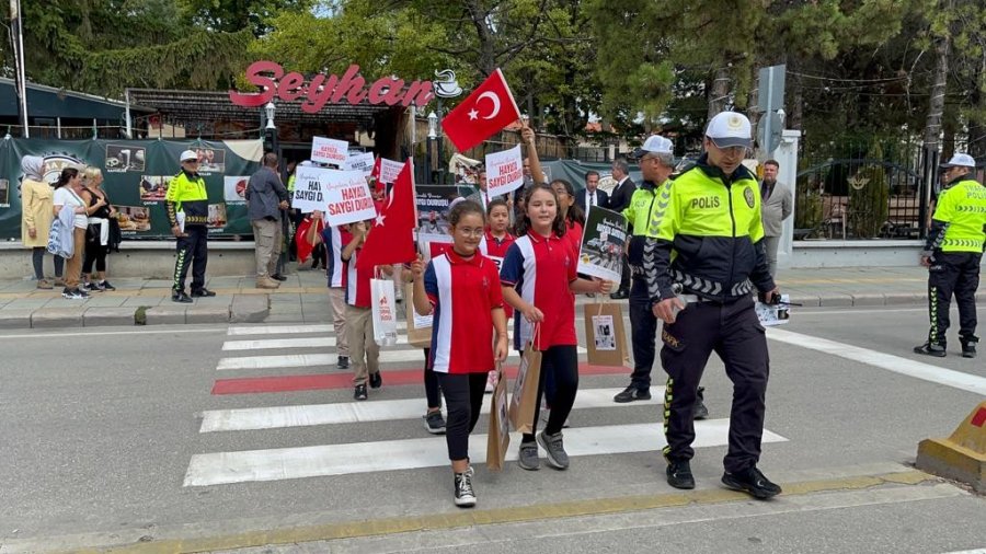 Trafikte Yaya Önceliğine Dikkat Çekmek Amacıyla Etkinlik Düzenlendi
