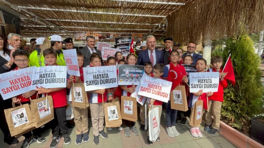 Trafikte Yaya Önceliğine Dikkat Çekmek Amacıyla Etkinlik Düzenlendi