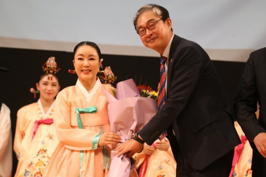 Asü’deki Etkinlikte Güney Kore Kültürü Tanıtıldı