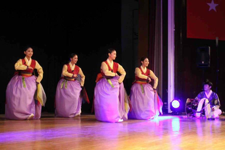 Güney Kore Büyükelçisi Lee Won-ık: "japonya İle Kore İlişkisini Türkiye İle Yunanistan İlişkisine Benzer Düşünebilirsiniz"