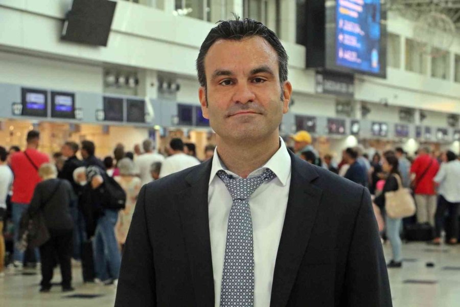 Seferberlik Sonrası Rusya’dan Antalya’ya Gelen Günlük 80 Uçağa 3-4 Sefer İlave Edilmiş Durumda