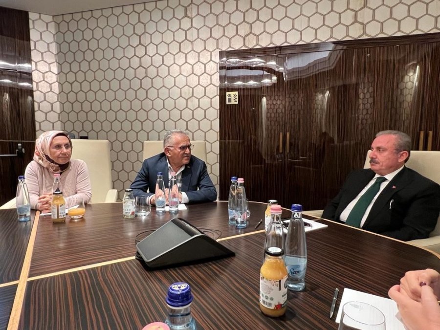 Başkan Büyükkılıç, Galiçya Cephesi Türk Şehitliği’ni Ziyaret Etti, Tbmm Başkan Şentop İle Görüştü