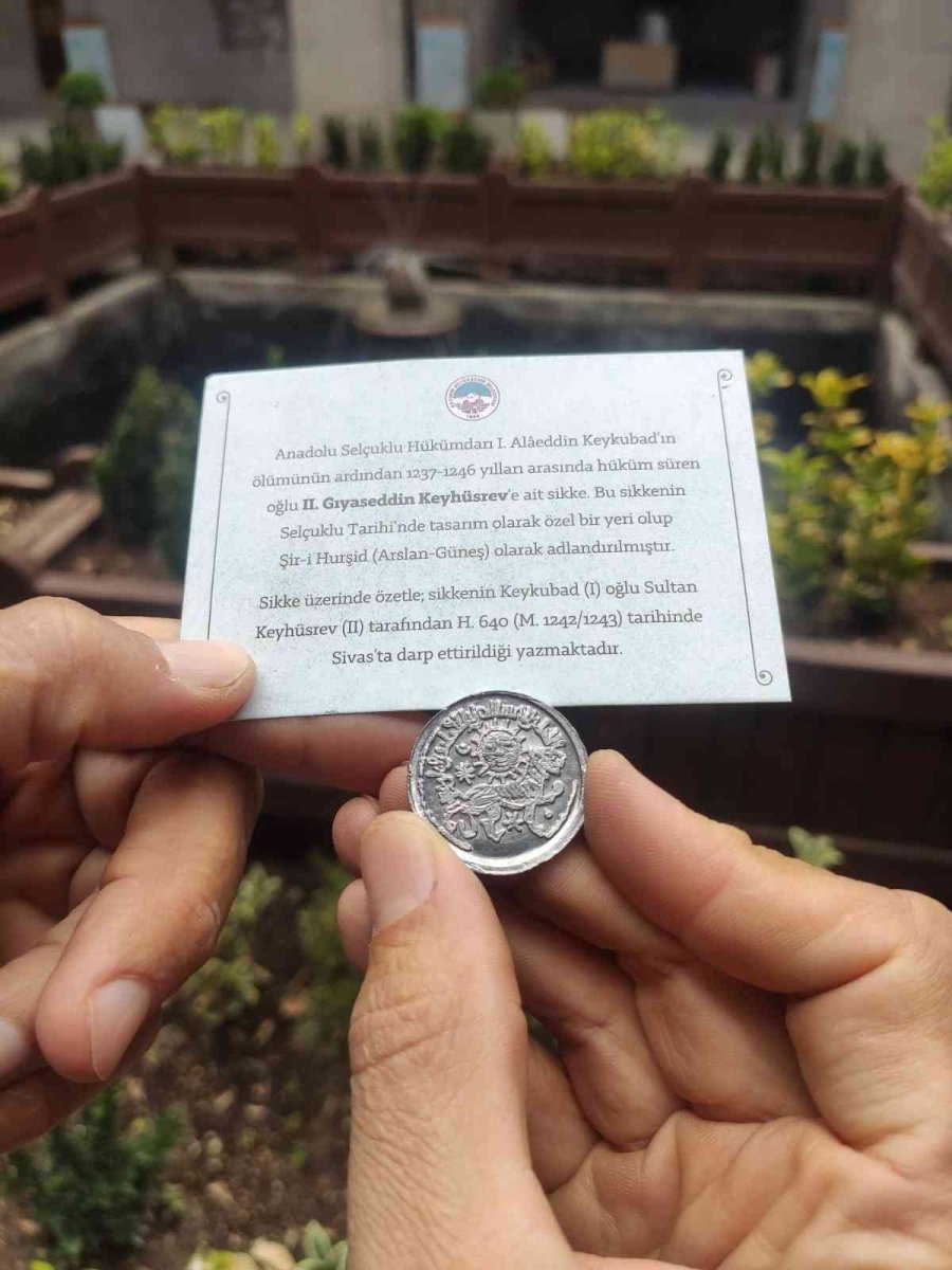 Büyükşehir’in Selçuklu Uygarlığı Müzesi’nden Ziyaretçilerine Hatıra Sikke