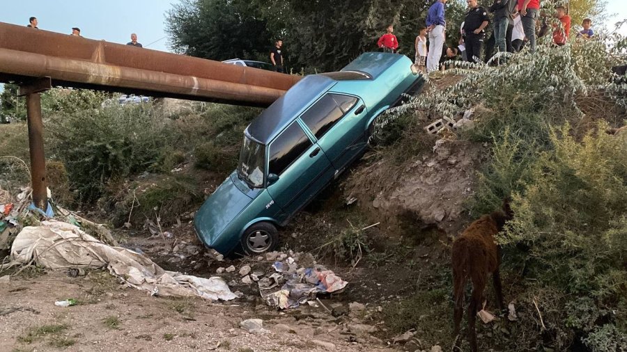 Çocukların Otomobil Gezintisi Kanalda Bitti