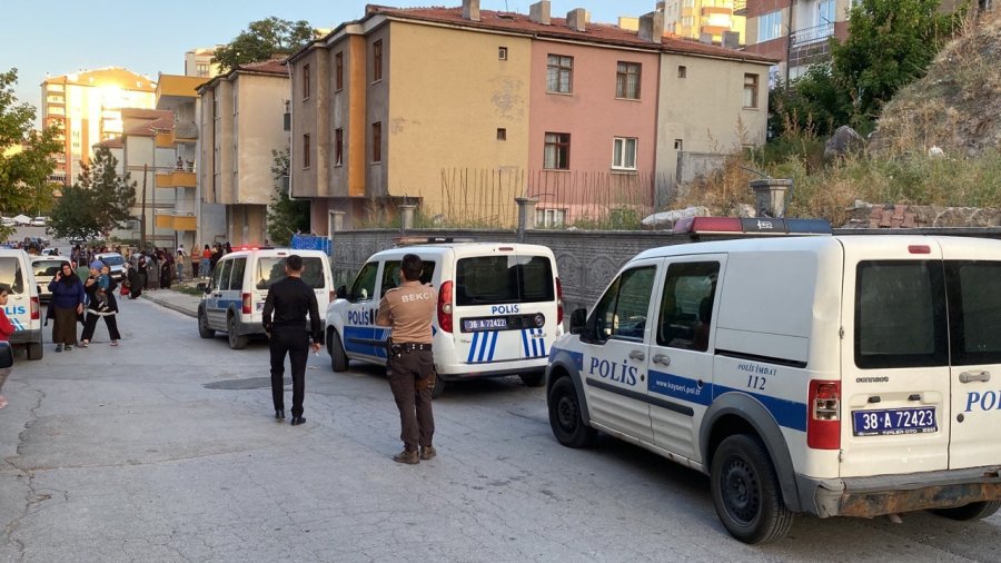 Bunalıma Girdiği İddia Edilen Şahıs İntihar Etti