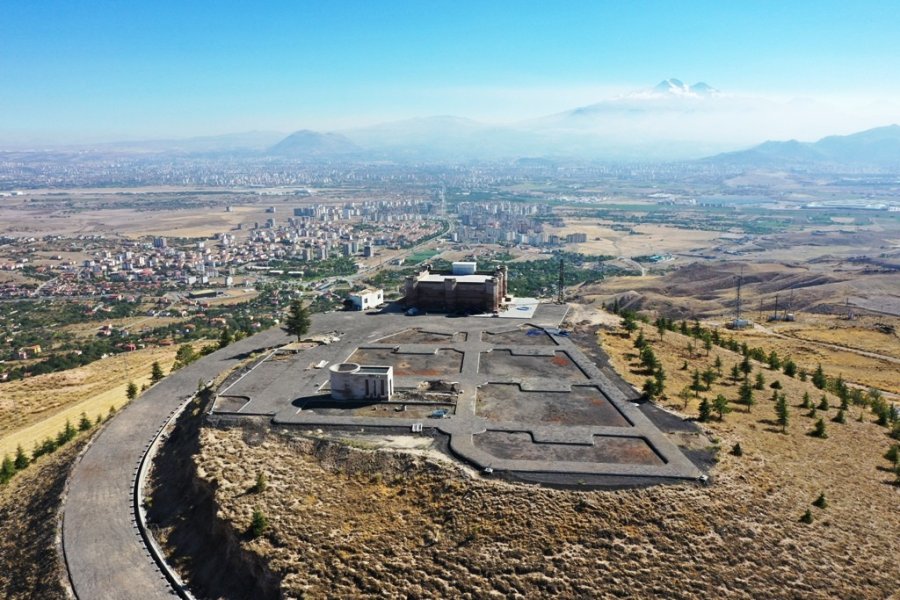 Kocasinan’da 8 Asırlık Köşk, Gök Gözlem Evi Oluyor