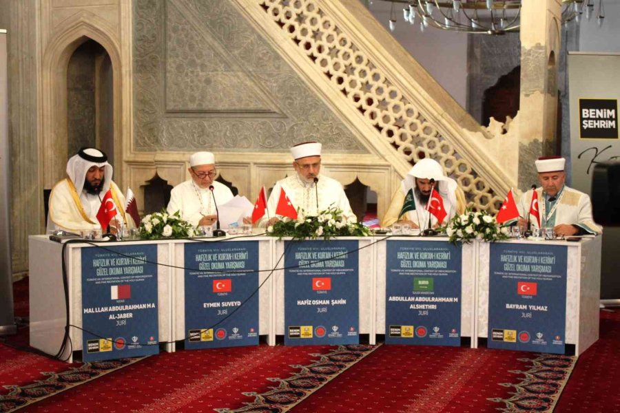 Konya’da 8. Uluslararası Hafızlık Ve Kur’an-ı Kerim’i Güzel Okuma Yarışması Başladı