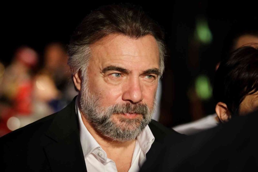 Altın Portakal Kırmızı Halıda Şıklık Yarışı