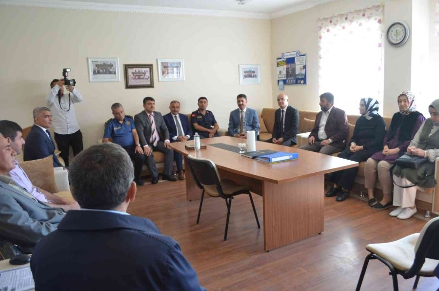 Kaymakam Tunç Talimat Verdi, Öğretmenler Öğrencilerin Evine Ziyarete Gidecek