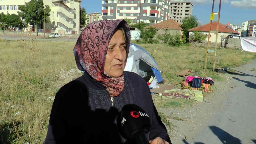 Sıfır Daire Beklerken Kalp Hastası Çocuklarıyla Çadıra Kaldı