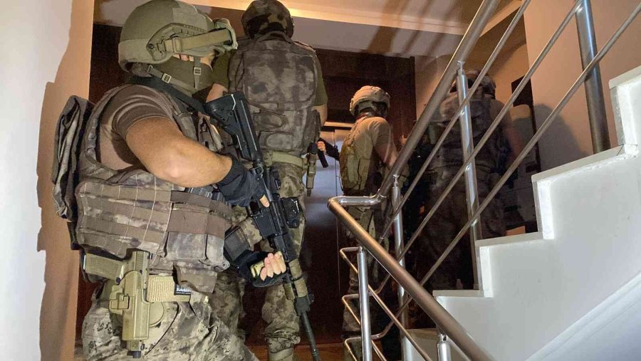 Almanların Korkulu Rüyası Çete Mersin’de Çökertildi