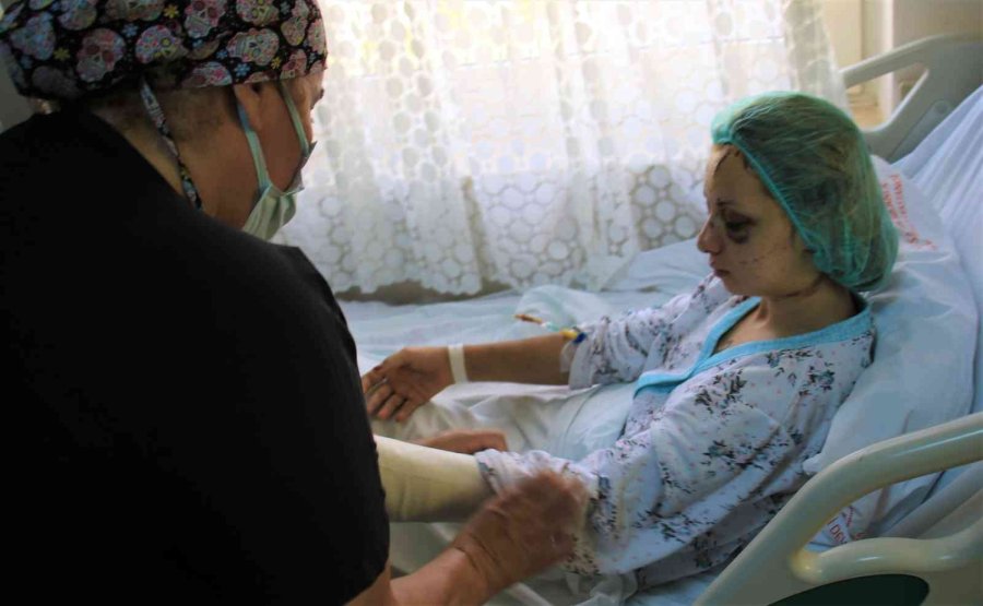 Yoğun Bakımdan Çıkan Kadın, O Anları Anlattı