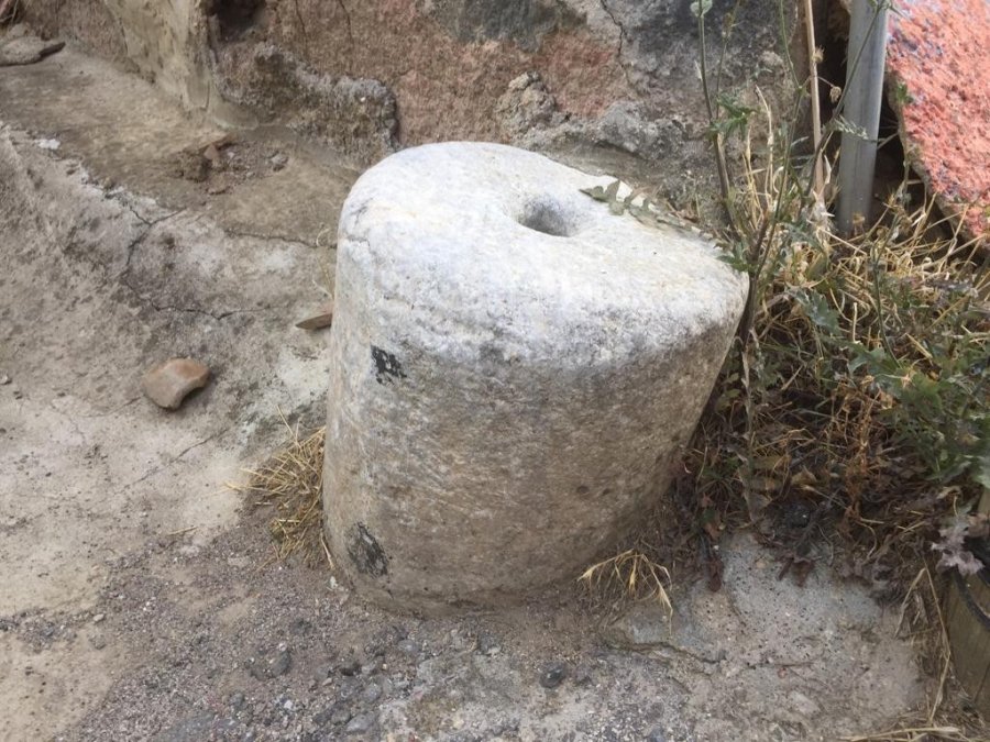 Kaldırım Taşlarından Farkı Kalmayan Tarihi ’sadaka Taşı’ Odunpazarı’na Yakışmadı