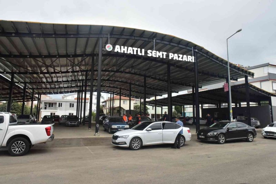 Kepez Belediyesi’nden 3 Mahalleye Çok Amaçlı Semt Pazarı