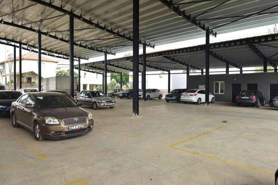 Kepez Belediyesi’nden 3 Mahalleye Çok Amaçlı Semt Pazarı