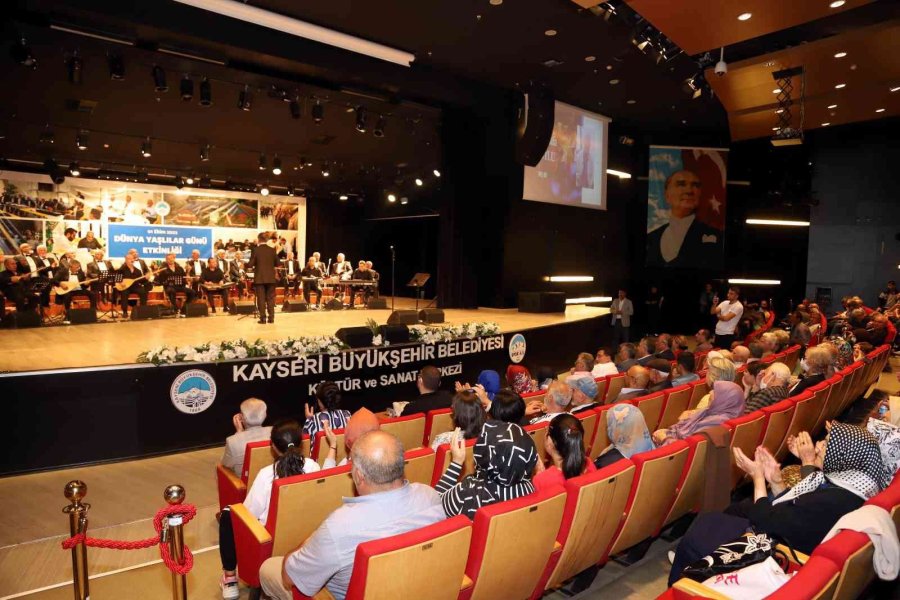 Büyükşehirden ’yaşlılar Günü’ Etkinliği
