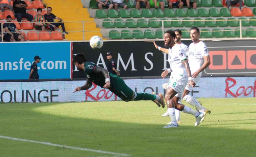 Spor Toto Süper Lig: Corendon Alanyaspor: 1 - Giresunspor: 1 (maç Sonucu)
