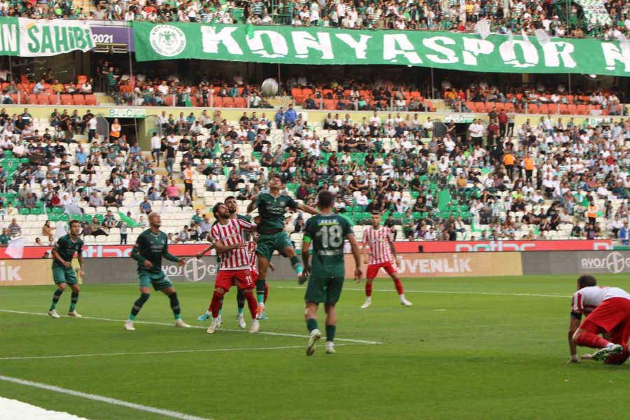 Spor Toto Süper Lig: Konyaspor: 1 - Ümraniyespor: 0 (ilk Yarı)