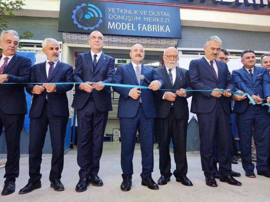 Eskişehir Model Fabrika İş Birliği Protokolü İmza Ve Eso Mesleki Eğitim Merkezi Açılış Töreni Yapıldı