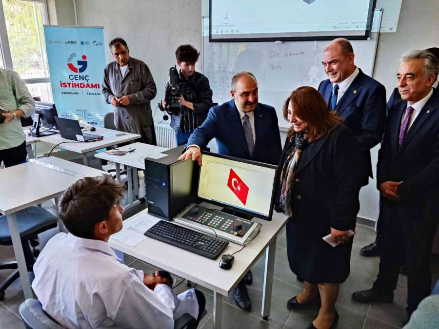 Eskişehir Model Fabrika İş Birliği Protokolü İmza Ve Eso Mesleki Eğitim Merkezi Açılış Töreni Yapıldı