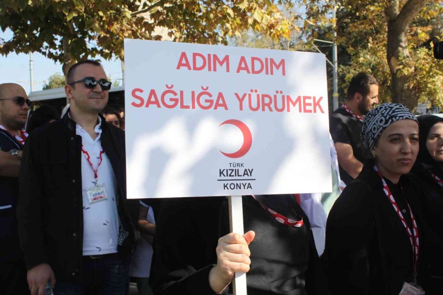 Konya’da "sağlığa Yürüyoruz" Etkinliği Düzenlendi