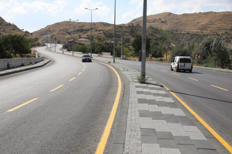 Melikgazi, 150 Kilometrelik Yolda Şerit Çizgilerini Yeniledi