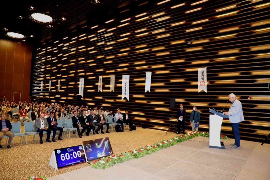 “neü 2. Uluslararası Diş Hekimliği Kongresi Ve Fuarı” Gerçekleştirildi