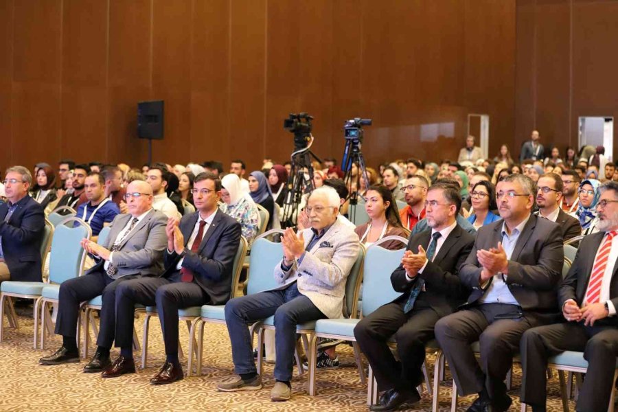 “neü 2. Uluslararası Diş Hekimliği Kongresi Ve Fuarı” Gerçekleştirildi