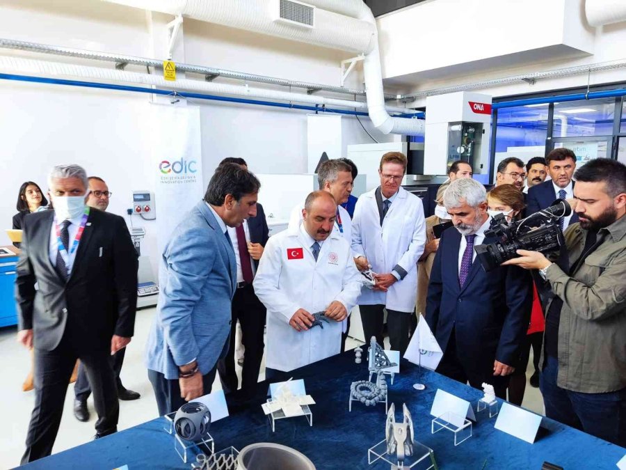 Eskişehir Tasarım Ve İnovasyon Merkezi Açıldı