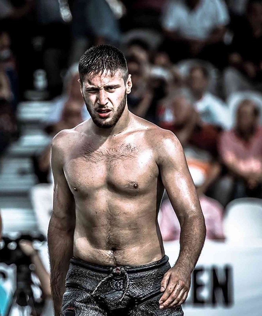 Başaltı Pehlivanı Onur Susuz Dünya İkincisi Oldu